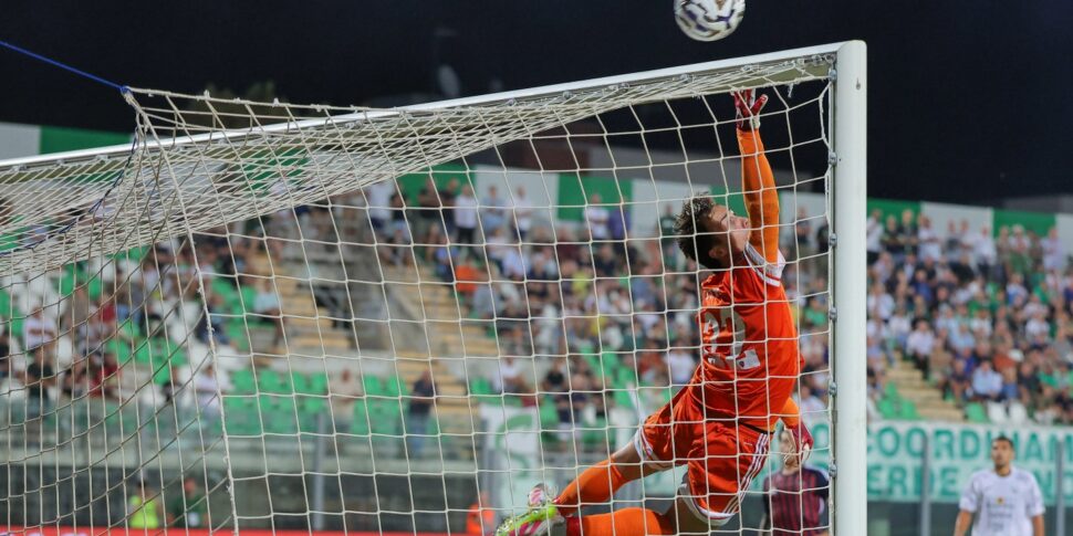 Cosenza, lights and shadows after the equal of Monopoli. The "two faces" of Buscè