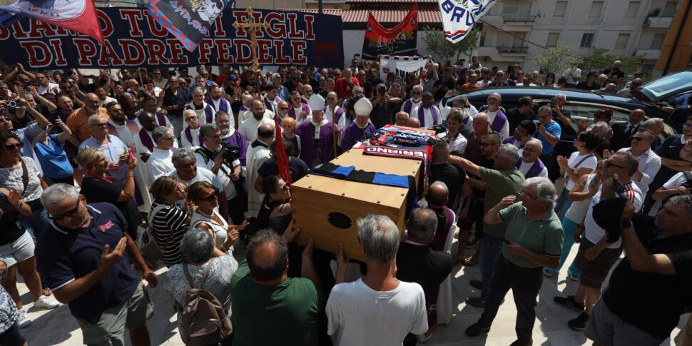 Cosenza, what a fool! No mourning for Fedele Father. The Team Manager Perna is now at risk