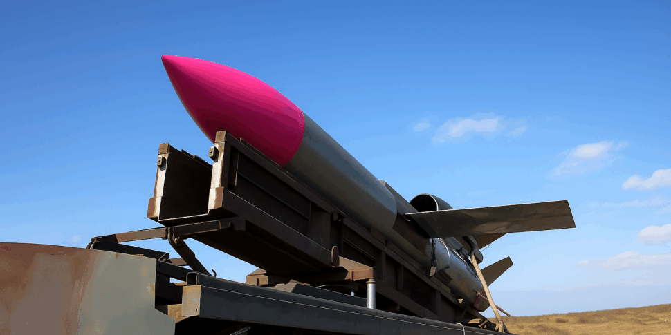 "Flamingo", the 3,000 km Ukrainian missile to stop Moscow. Zelensky: "Once the tests are over", it can hit the heart of Russia "