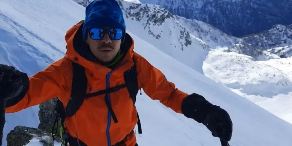 Kyrgyzstan, the mission to save the Russian mountaineer and recover the Italian body Luca Sinigaglia: adverse weather is suspended