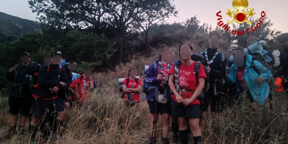 Messina, 24 Boyscout Baresi get lost in the paths of San Filippo: the firefighters recover them