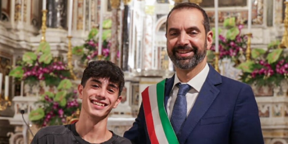 Messina, Christian Merrino's devotion to S. Eustochia: surviving the fall from the fifth floor