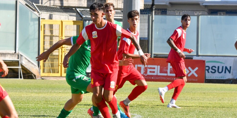 Messina, everything remains stopped on the pitch while the cards are remedied