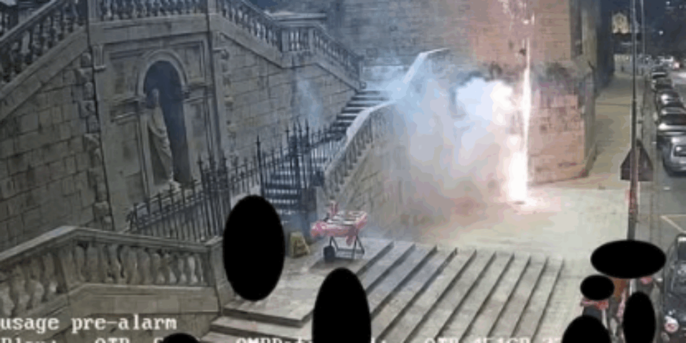 Night of fires in Messina, we return to shoot on the churchyard of Christ the king. The municipal on the trail of the managers