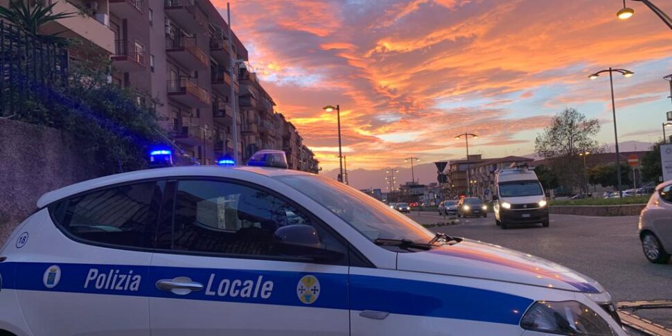 Reggio Calabria, invests a 16 year old and flees: young Centaur denounced