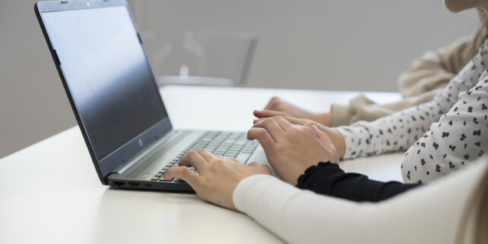 San lucido against all gender violence, the meeting in the municipal cloister on Thursday
