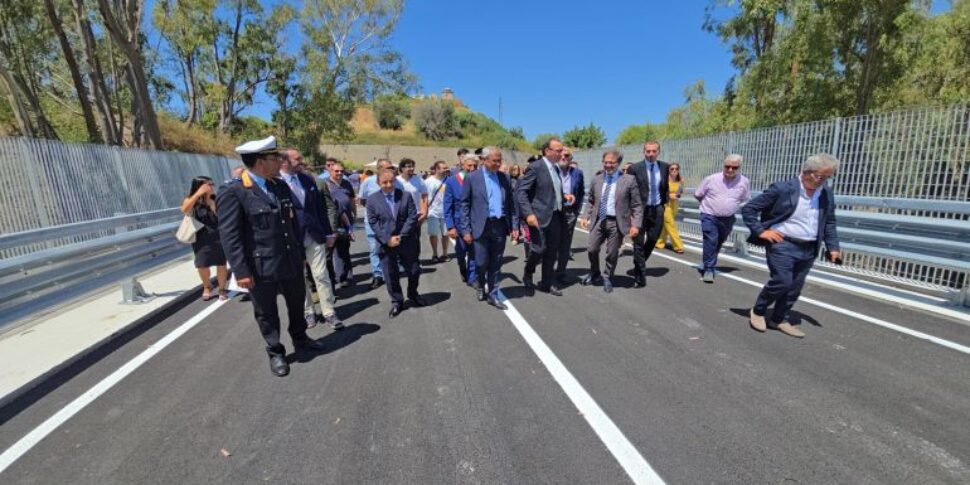 Spadafora, closes the SP 55 for the testing of the motorway overpass