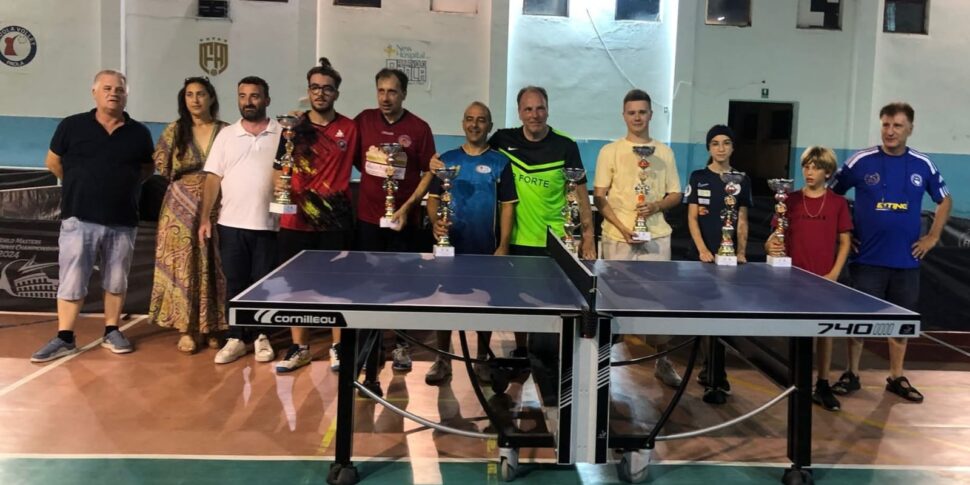 Success in Paola for the first tennis tournament: show and integration at the sports hall