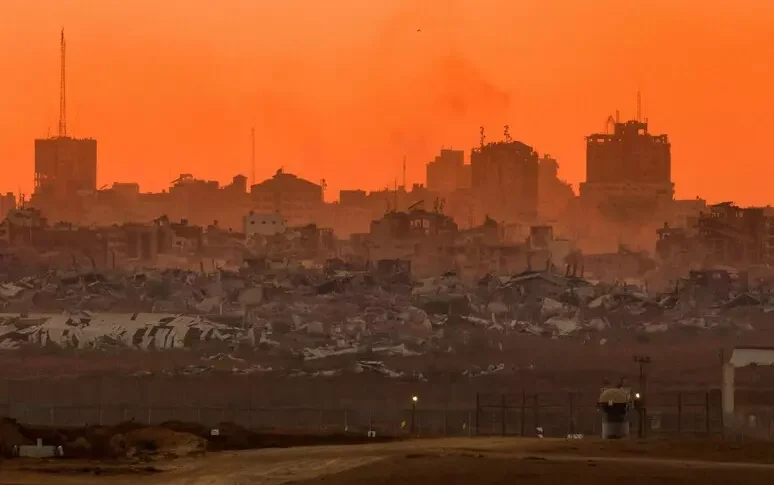 The Minister of Defense: "Israel will destroy Gaza City if Hamas will not release the hostages"