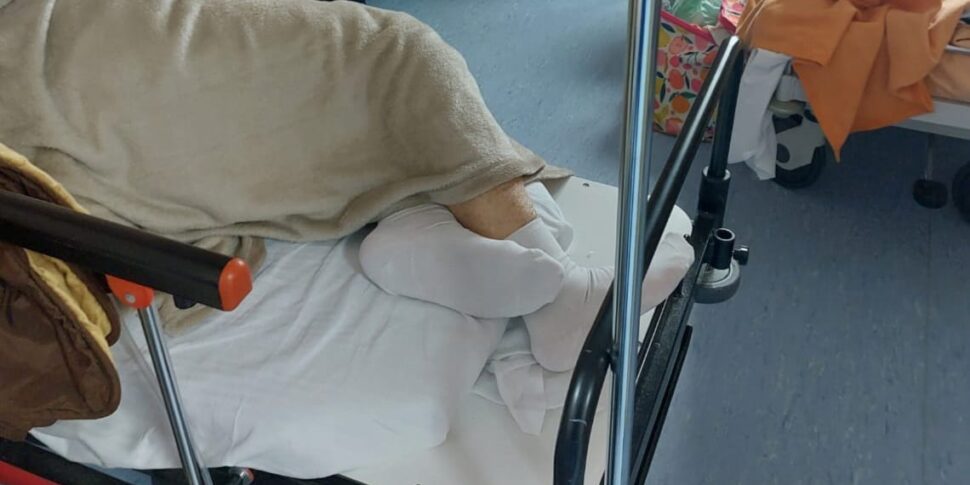 The places are missing and you die on a stretcher, so the health continues to arrange in Vibo Valentia