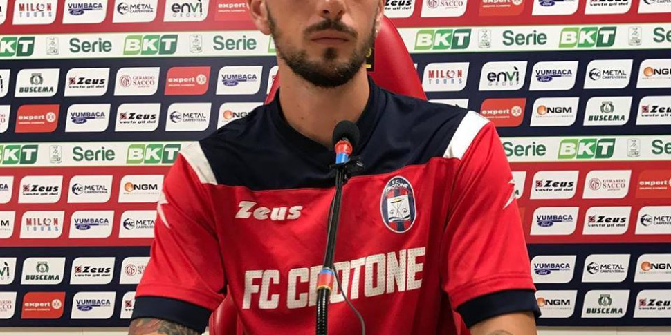 Transfer market, Crotone is preparing to define the latest operations
