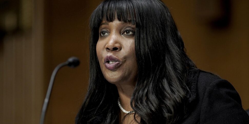 Trump hunting the governor Lisa Cook from the Fed. She resists: "I will fight". Here's what is accused