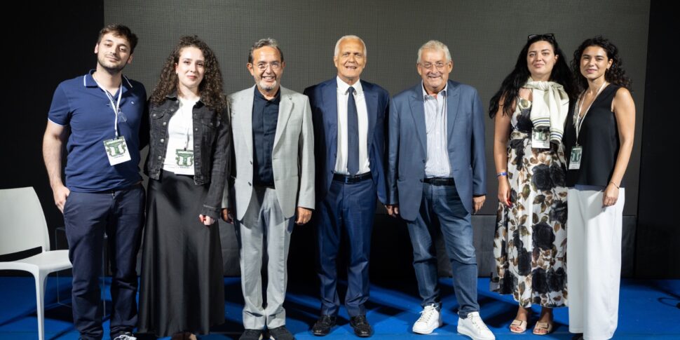 From Calabria to Silicon Valley, students with business lessons