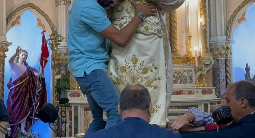 In Messina the feast of the Madonna delle Mercede: the procession returns after a century