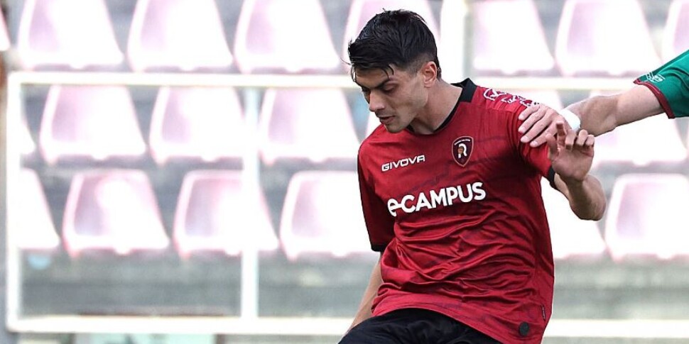 Bad, disappointing and unfortunate reggina. Defeat with debut with Castrumfavara