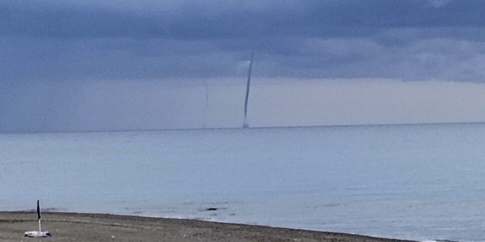 Bad weather in Calabria, in particular on the Ionian: Tornado off the coast of Crucoli
