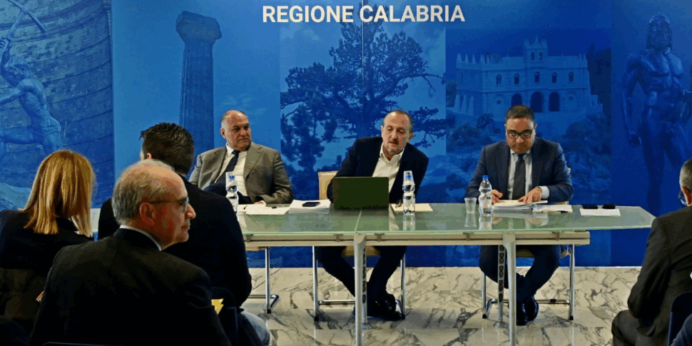 Calabria, the braking of curls without a guide: Ferrari resigned as president