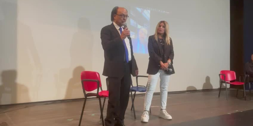 Cosenza, Guarascio to the fans: "If I exaggerated I apologize." Bird "I treated him as a true fan". On the penalty "a slight sinking" video