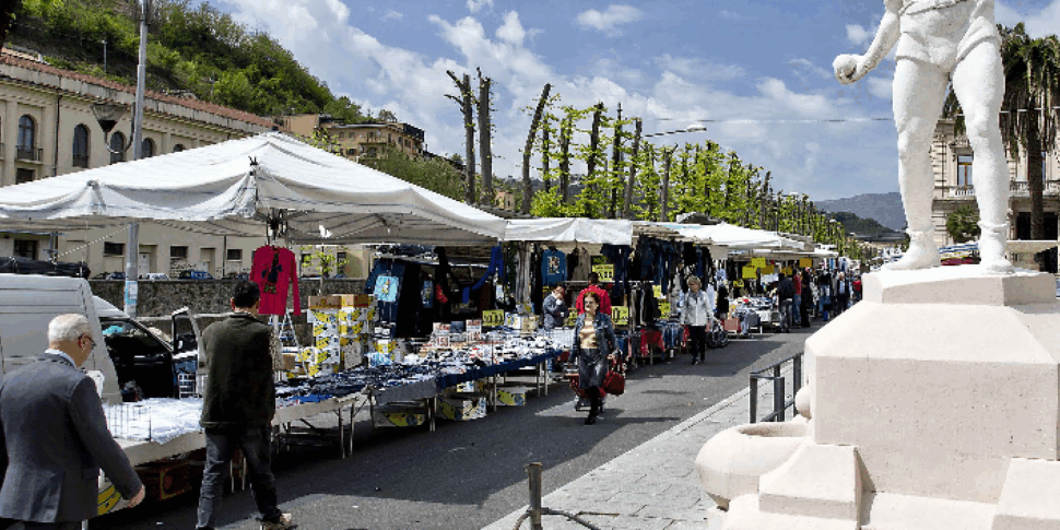 Cosenza and disappointed Cosentini merchants, frontal attack of the Consulta