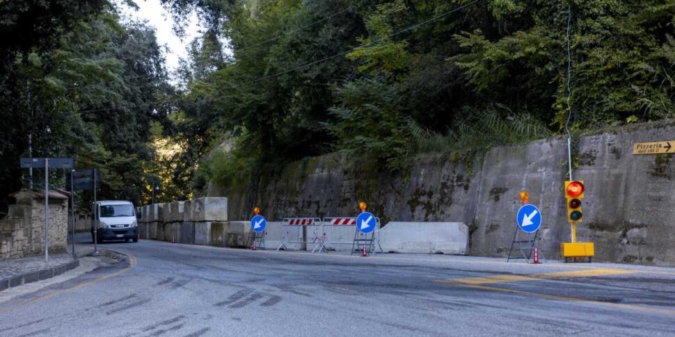 Cosenza, via Petrarca and Palazzetto di Donnici: you work for about nine million euros