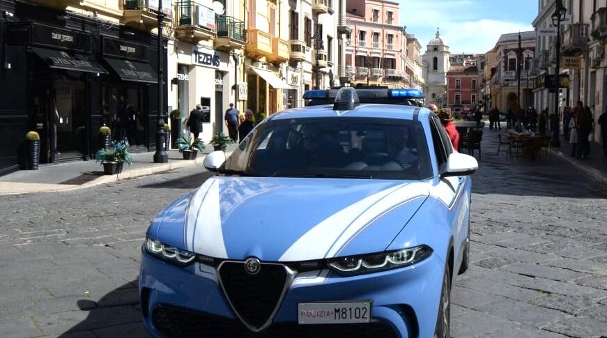 Crotone, arrested two 17 -year -olds for drug dealing: they hid hashish in a B&B