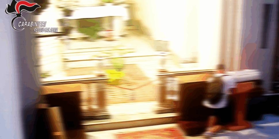 Identified and denounced the thief of the churches in the plain of Gioia Tauro, in the booty also consecrated hosts