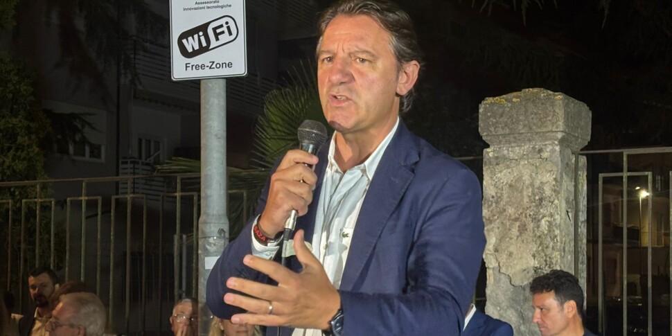 Meloni in Lamezia, the attack on Tridico to the Premier and Occhiuto: "Promises and slogans, but Calabria remains forgotten"