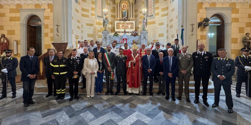 Messina, the Guardia di Finanza celebrates San Matteo: solemn mass in the church of the carousel district