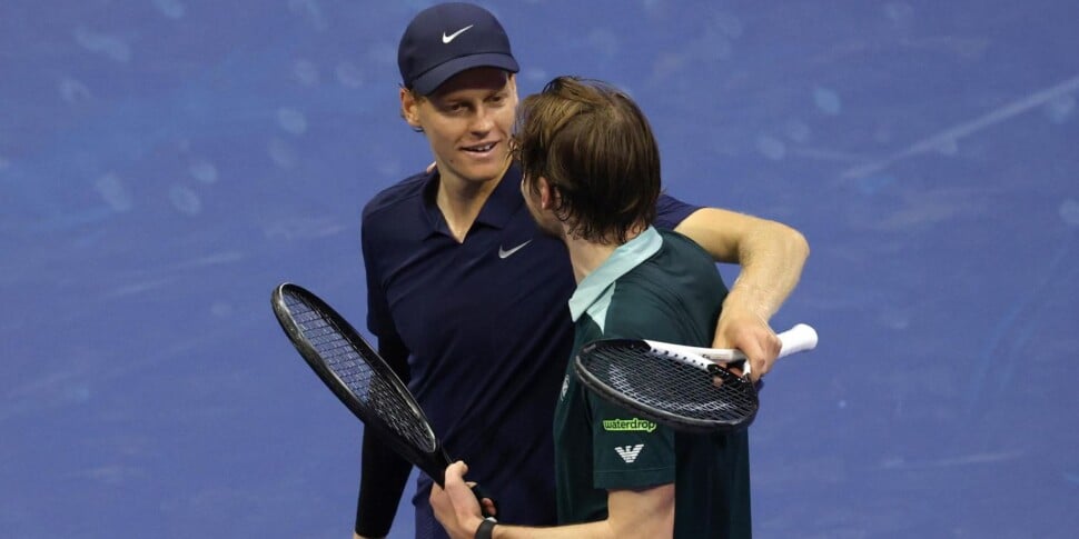 Monstrous Sinner, Bublik Asphalta with a triple 6-1 in 1h and 21 '! Kazakh: "Jannik looks like artificial intelligence"