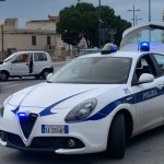 "Move the van" and tries to invest a local police officer from Reggio Calabria, arrested a 55 -year -old