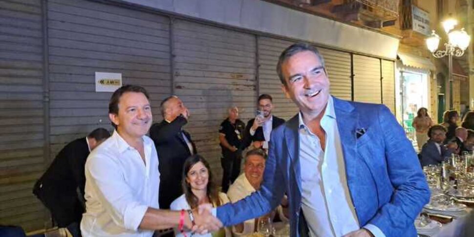 Occhiuto and Tridico, the first meeting at the "extraordinary dinner" of Catanzaro. Greetings and conveniences between the two candidates for President of the Calabria Region