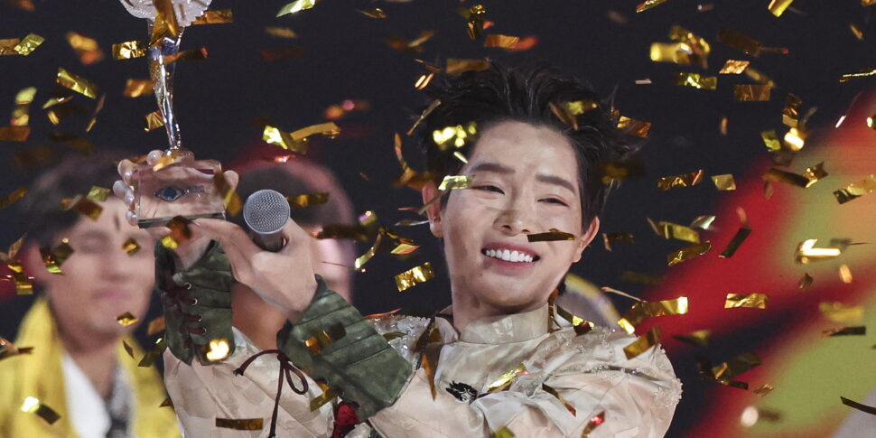 Russia, Vietnam wins the rivalic festival of Eurovision. US singer withdrawn for "political pressure"