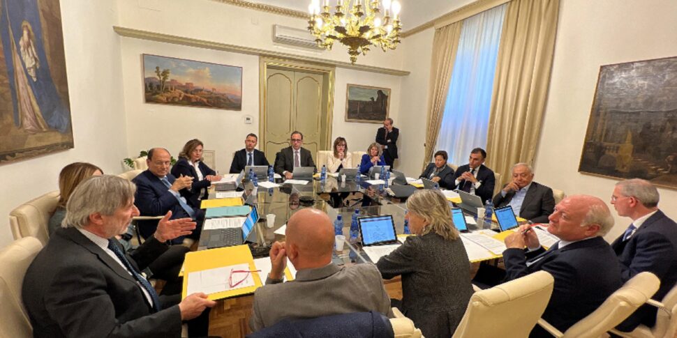 Sicily, the seal of the regional government to the new hospital network