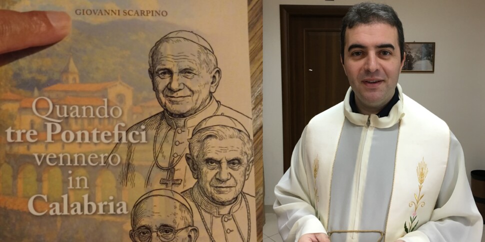 The priest of Catanzaro Don Giovanni Scarpino delivers the coming to history to three popes in Calabria