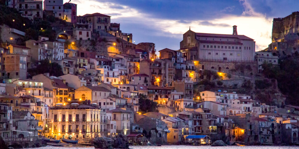 We vote in the Calabria of the villages: from the periphery to the engine of development for the region