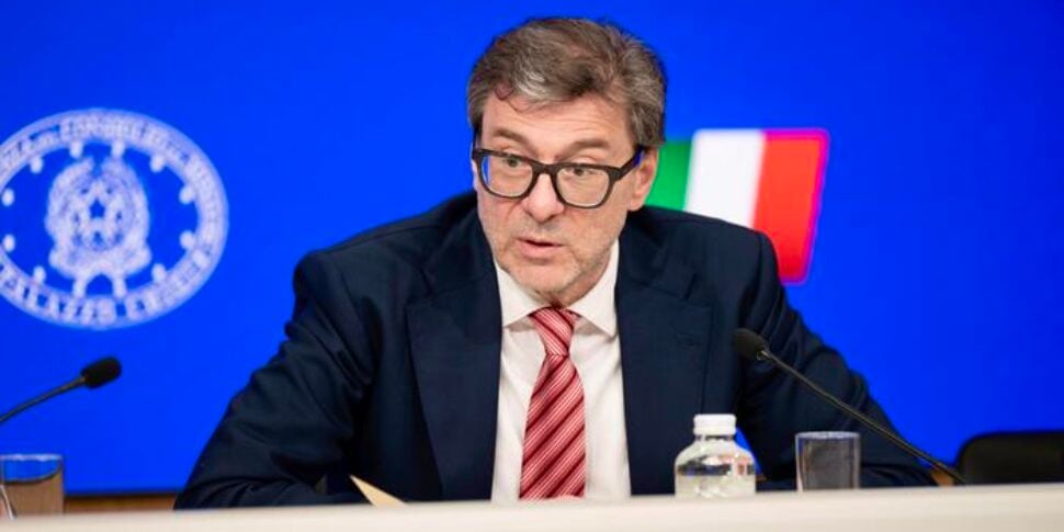 The government approves the public finance document: 2025 +0.5%growth, 3%deficit/GDP. It is aimed at reducing IRPEF for income up to 50 thousand euros