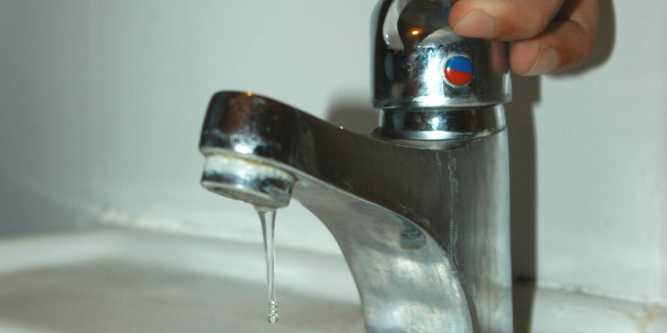 Catanzaro, closure of some schools on Monday 3 November due to suspension of the water service: where there will be no water and the institutions affected