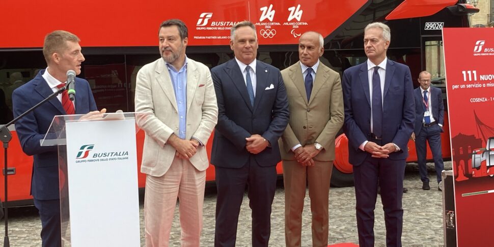 Cosenza, Caruso meets Salvini at the presentation of the new Busitalia fleet