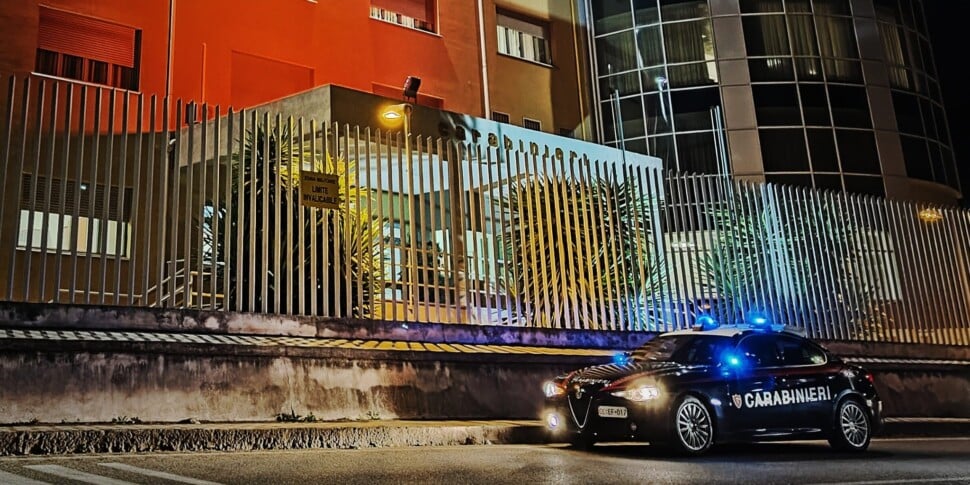 Lamezia, fires in two shops last May: three arrests