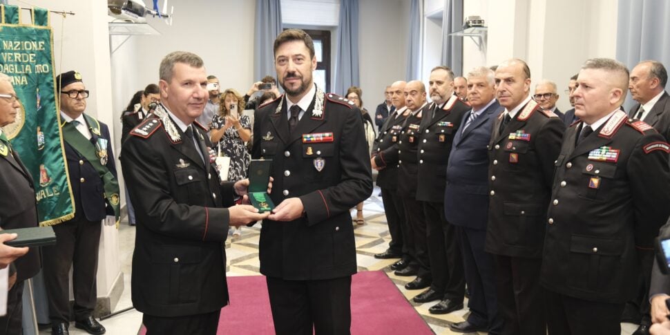 Messina, ceremony for the Mauritian medal: 18 carabinieri awarded by General Domizi