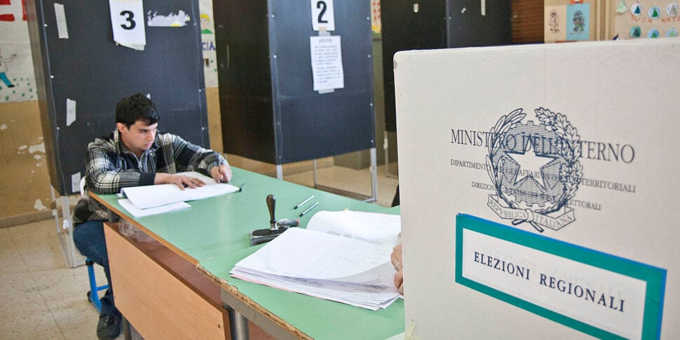 Regional in Calabria, M5S: interpellation on the request of the order of pharmacists of Cosenza in members of electoral support for candidate FI