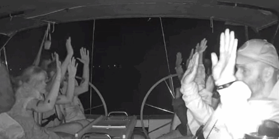 The night of the Flotilla tanning: "If you force the blockade, we will stop the boats". 22 Italians stop