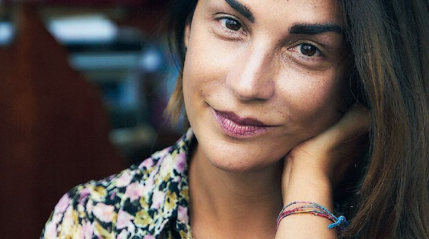 "The word does not change the facts but our gaze changes." In conversation with the writer Viola Ardone