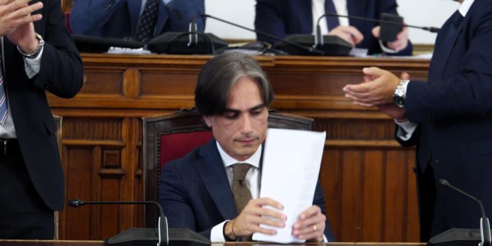 Reggio, Falcomatà bids farewell as mayor: "It was a beautiful journey". The Democratic Party gives him no confidence: "Clear dissent for the latest choices made"