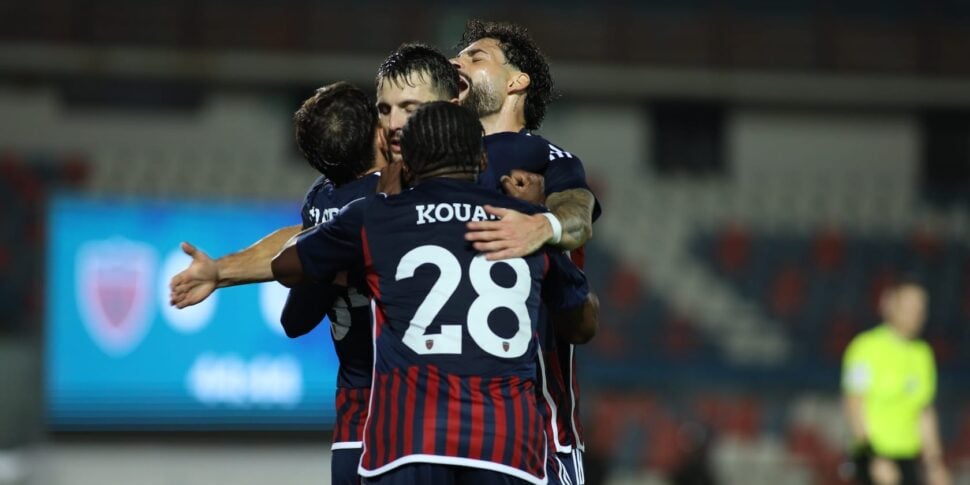 Cosenza, another poker at Marulla: Casarano beaten. While waiting for the big teams, the top is at -3