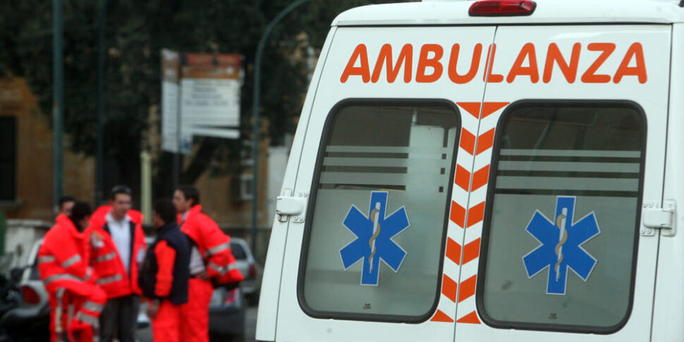 Critical issues in the emergency room, Agenas: in Vibo 35 minutes of waiting for an ambulance, 25 in Messina