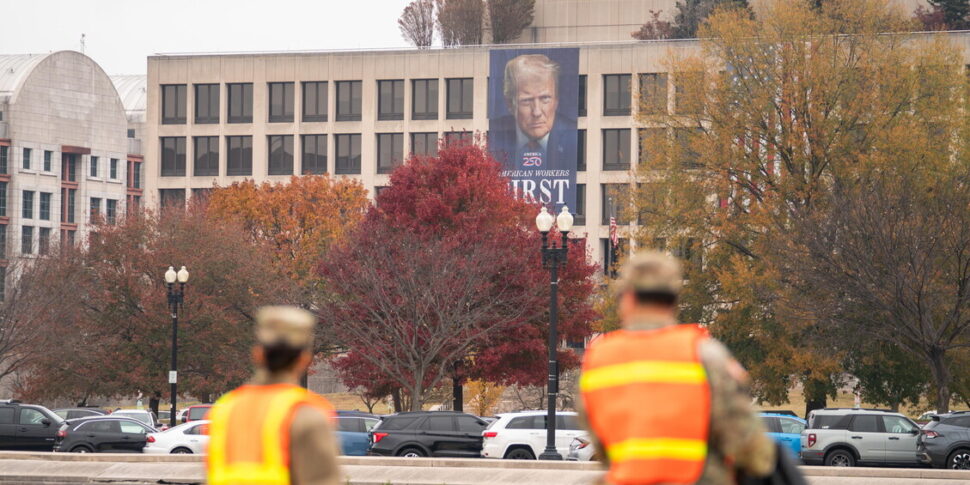 Gunshots near the White House, two members of the National Guard hit. Trump: “The animal that shot is wounded”