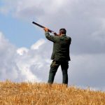 Hunters robbed of rifles and injured, violent attack in the Piana di Gioia