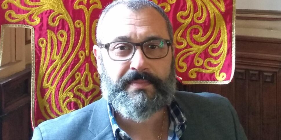 Reggio Calabria, Nicola Malaspina rings the alarm clock on the center-right: «Why are you sleeping?»