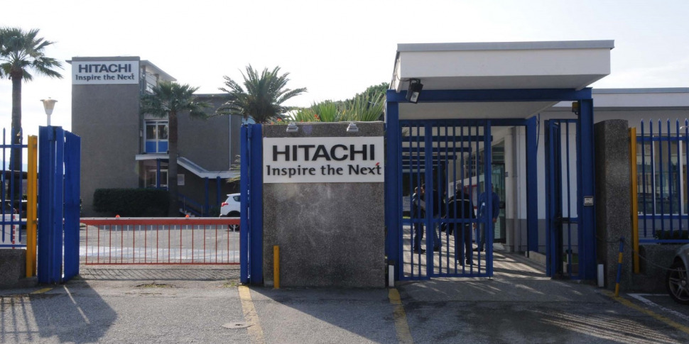 Reggio Calabria, intimidation of the Uilm Hitachi delegate: Gabriele Labate's car set on fire